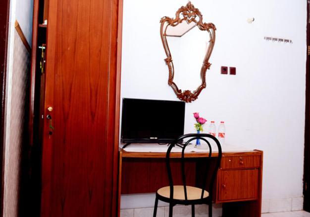 Fortuna Guest House Джокьякарта Экстерьер фото